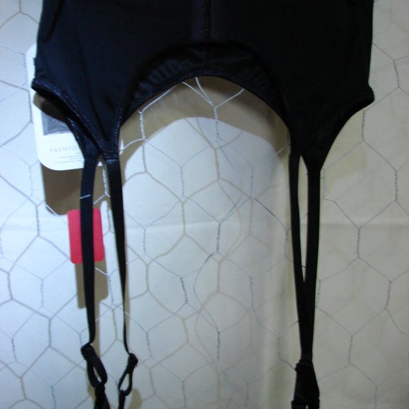 NWT Fashion Form Satin floral Embroidered Garter Belt Black Center Front Bow - Picture 4 of 15